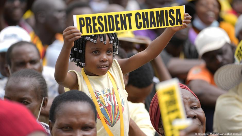 Zimbabwe gears up for 2023 election amid economic woes – DW – 12/30/2022
