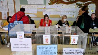 Serbien | Wahlen | Wahllokal in Belgrad
