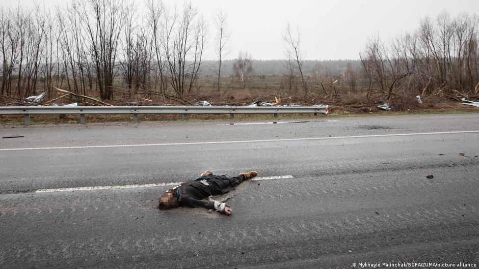 Розстріли на шосе під Києвом: названо імена причетних росіян