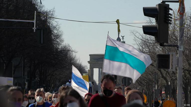 Red is dead: Russian anti-war protesters fly a new flag for peace, Russia