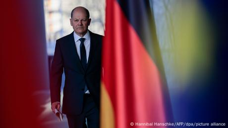 DW: Is Ukraine a victim, is Germany a ‘carp extractor’?