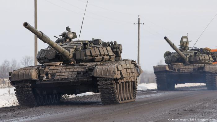 Колона російських танків поблизу кордону з Україною 24 лютого