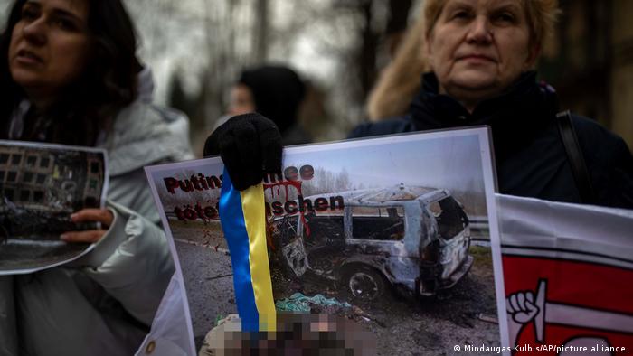 Litwa |  Ukraina demonstruje przed ambasadą Niemiec w Wilnie