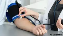 دراسة جديدة تربط ارتفاع ضغط الدم بكورونا 