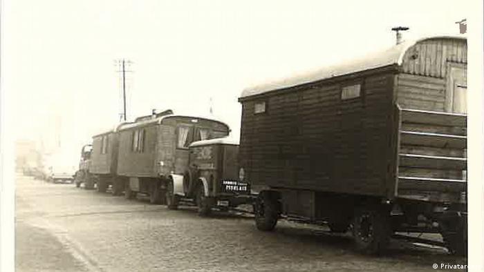 Black-and-white photo of the caravans in which the Lemoine family toured Germany