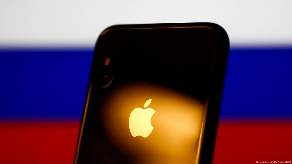 ФАС: Apple выплатила штраф в РФ почти в миллиард рублей – DW – 28.02.2023