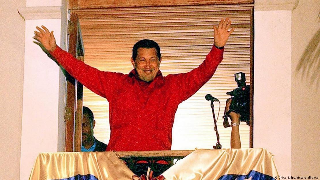 Hugo Chávez em 2004