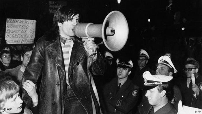 Wofür die Deutschen auf die Straße gingen Flash-Galerie (AP)