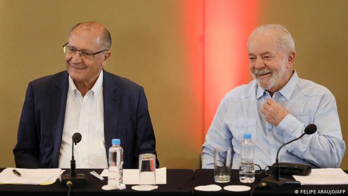 Lula perfila su candidatura junto a su antiguo rival Alckmin | Brasil en DW  | DW | 08.04.2022