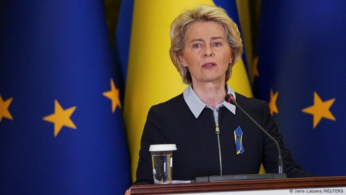 Von de Leyen também pediu aos Estados-membros que forneçam à Ucrânia sistemas de armas "rapidamente"