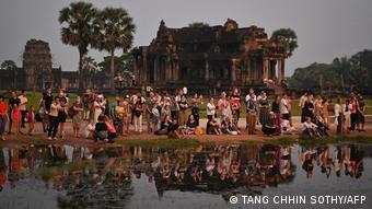 BdTD Kambodscha | Tourismus | Sonnenaufgang über der Tempelanlage Angkor Wat