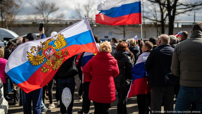 Deutschland | Pro-Russland Autokorso in Stuttgart Deutschland | Pro-Russland Autokorso in Stuttgart