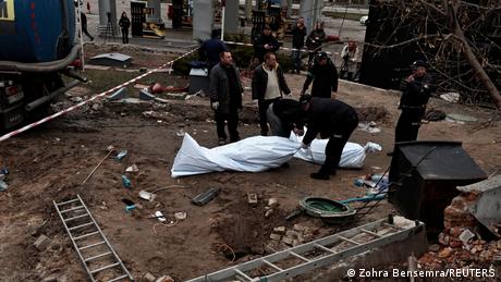 Телата на над 1200 души са открити около Киев съобщи