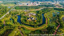 Las ciudades esponja están diseñadas para absorber el agua en el suelo, en lugar de expulsarla lo antes posible. En la imagen, la ciudad china de Chengdu.