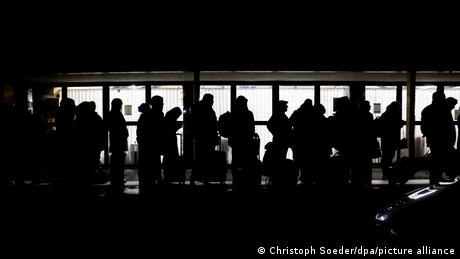 Все повече киевчани се завръщат в украинската столица макар че