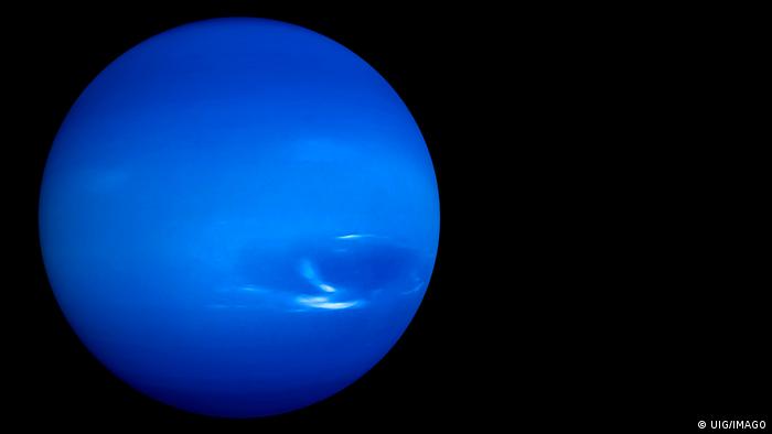 Neptuno: imagen del planeta de color azul, con gases en su atmósfera.
