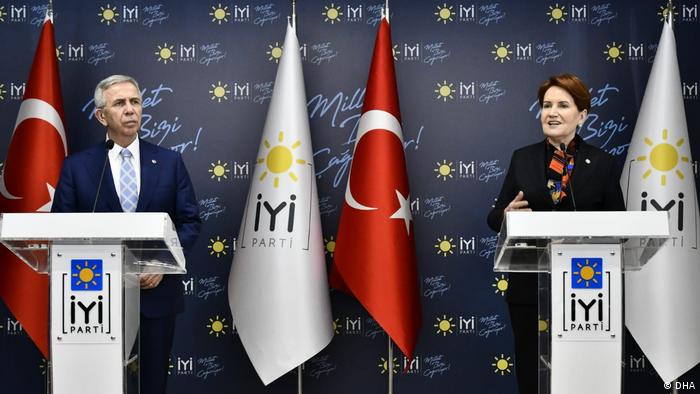 Ankara Treffen Oberbürgermeister Mansur Yavaş und Meral Akşener Oppositionspartei İYİ Parti
