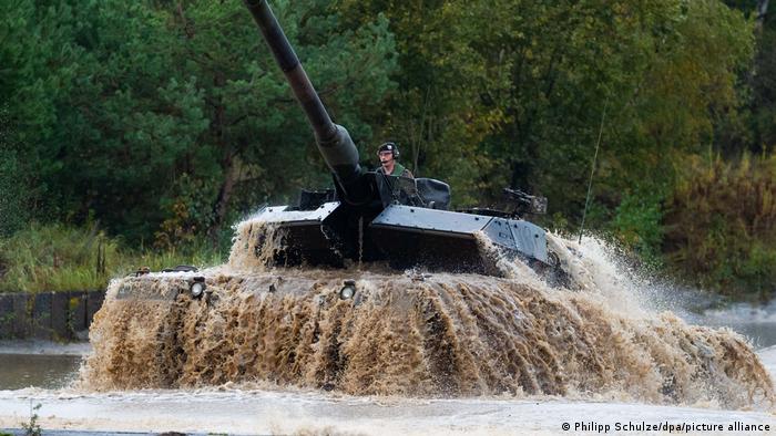 數家媒體在1月24日晚間發表報導稱，德國政府已決定向烏克蘭派遣豹2坦克。