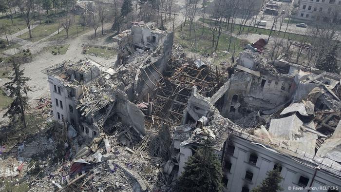 Overhead view of the destroyed remnants of a theater in the city of Mariupol