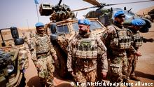 09.04.2022 Bundeswehrsoldaten im Camp Castor in Gao warten auf die Verteidigungsministerin. Die Bundeswehr ist in dem westafrikanischen Land an der UN-Mission Minusma und der EU-Ausbildungsmission EUTM beteiligt.