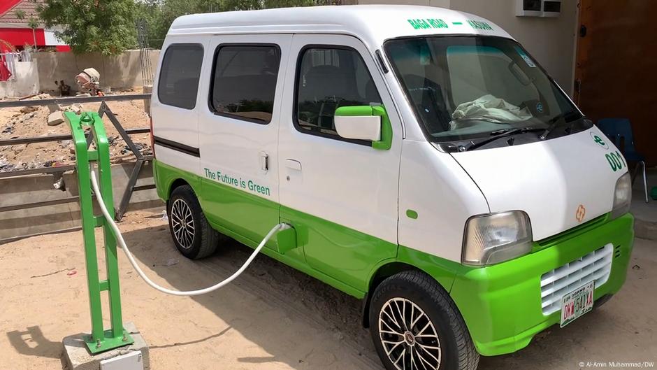 Electric Minibuses Take Off In Nigeria DW 04 21 2022 electric-minibuses-take-off-in-nigeria-dw-04-21-2022