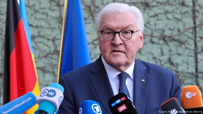 German President Frank-Walter Steinmeier talking to the press in Warsaw