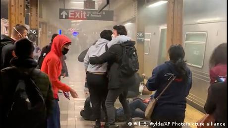 USA | New York City | Schießerei in U-Bahn