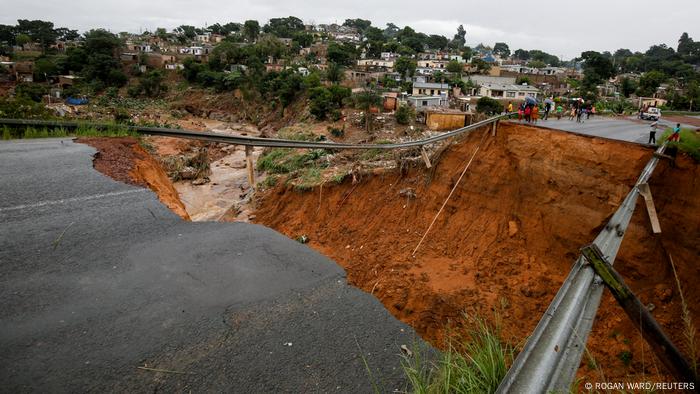 Sudáfrica declara estado de desastre en el este por las graves inundaciones | El Mundo | DW Sudáfrica declara estado de desastre en el este por las graves inundaciones | El Mundo | DW