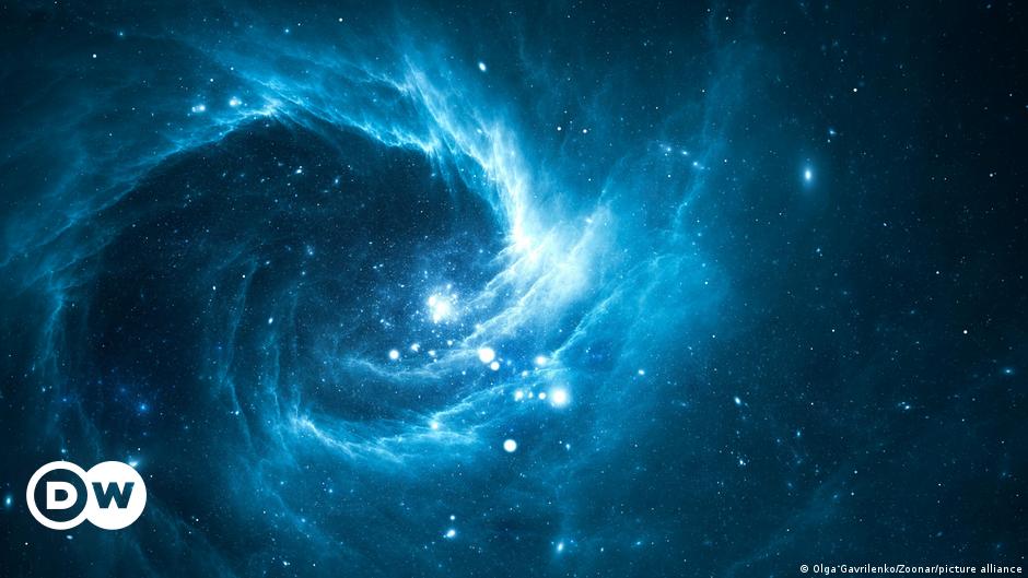 Científicos creen que la materia oscura es de otra dimensión – DW – 13/04/2022