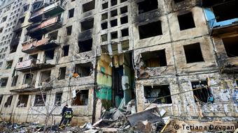 Пошкоджений будинок на Оболоні