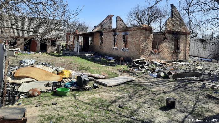 Напівзруйнований приватний будинок у селі Андріївка під Макаровим на Київщині 