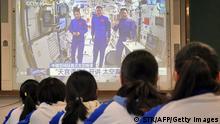 08.12.2021
Students watch a live image of a lesson by Chinese astronauts from China's Tiangong space station, at a school in Yantai in China's eastern Shandong province on December 9, 2021. - China OUT (Photo by AFP) / China OUT (Photo by STR/AFP via Getty Images)