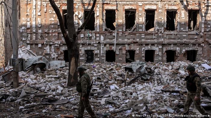 Разрушенные здания в Харькове, 16 апреля