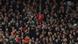 Hinchas del Liverpool aplauden a Cristiano Ronaldo Hinchas del Liverpool aplauden a Cristiano Ronaldo