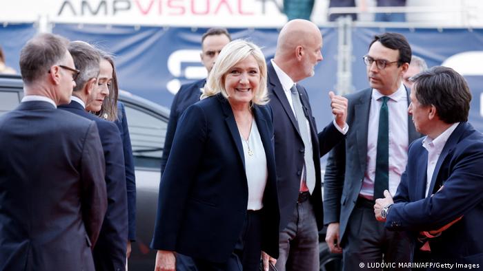 Frankreich Saint-Denis | TV Debatte - Emmanuel Macron und Marine Le Pen