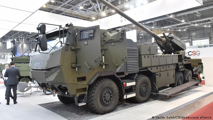 CAESAR mit Artilleriesystem ausgestatteter Lastwagen