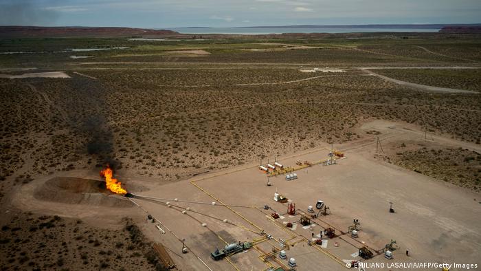 Argentinien Anelo | Gas Depot in Vaca Muerta