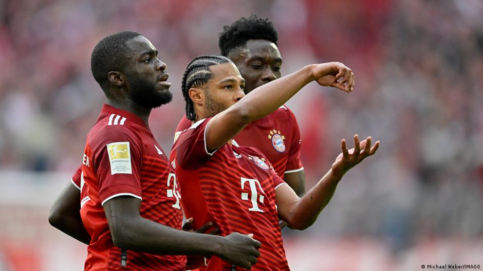Fans enttäuscht von sportlicher Bilanz des FC Bayern München: Umfrage | Sport | DW Fans enttäuscht von sportlicher Bilanz des FC Bayern München: Umfrage | Sport | DW