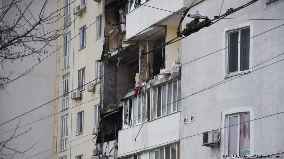 Ukraine says missiles hit residential buildings in Odesa — live updates | News | DW - Vimarsana News