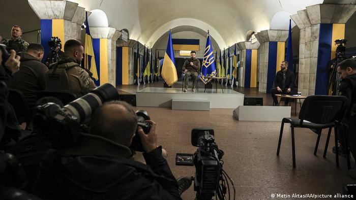 Ukraine-Krieg - PK | Präsident Selenskyj in Kiew