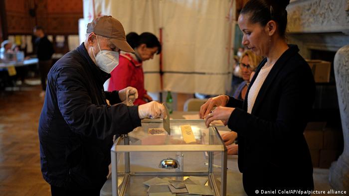Participación en elecciones presidenciales de Francia cae a 63,2 % | Europa  | DW 