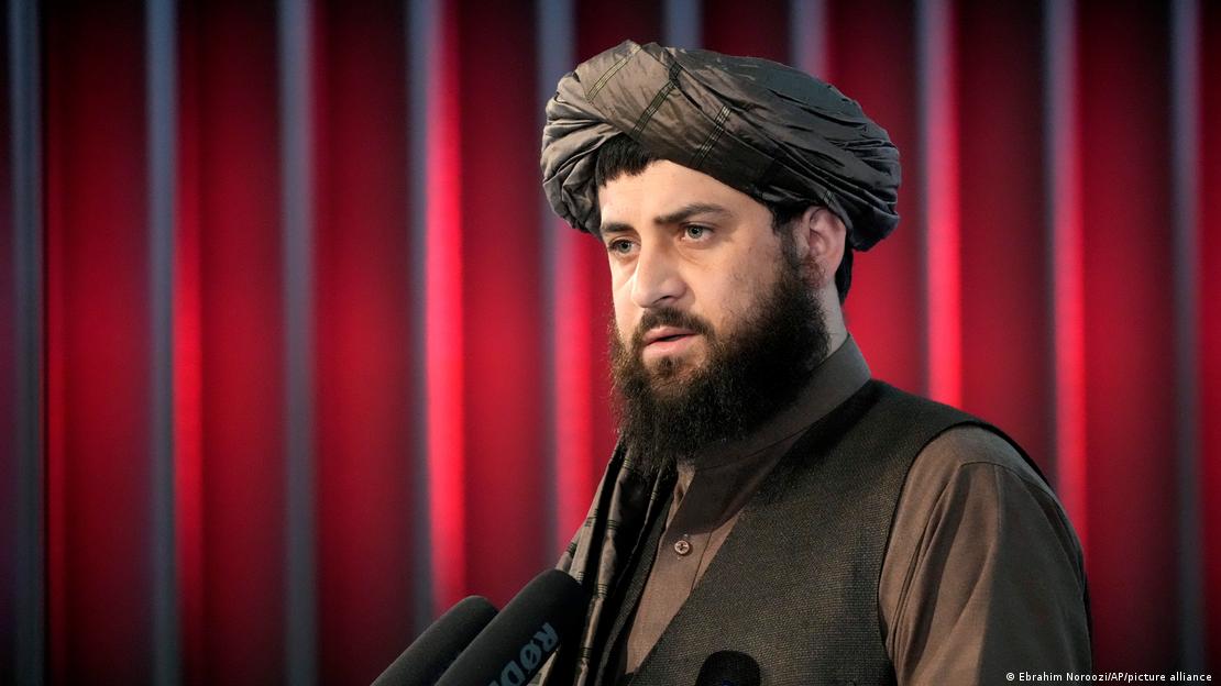 د طالبانو د دفاع سرپرست وزير، ملا یعقوب مجاهد، د افغان مهاجرو په هکله د پاکستاني چارواکو وروستی اقدام «ظلم، وحشت او بربریت» بللی دی د طالبانو د دفاع سرپرست وزير، ملا یعقوب مجاهد، د افغان مهاجرو په هکله د پاکستاني چارواکو وروستی اقدام «ظلم، وحشت او بربریت» بللی دی