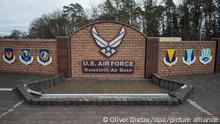 Das Symbol der Ramstein Air Base der U.S. Air Force. Mehr als 20 Länder haben nach US-Angaben bislang ihre Teilnahme an der Ukraine-Konferenz zugesagt, die am kommenden Dienstag auf dem US-Luftwaffenstützpunkt Ramstein geplant ist. (zu dpa: Mehr als 20 Länder sagen Teilnahme an Ukraine-Treffen in Ramstein zu) +++ dpa-Bildfunk +++