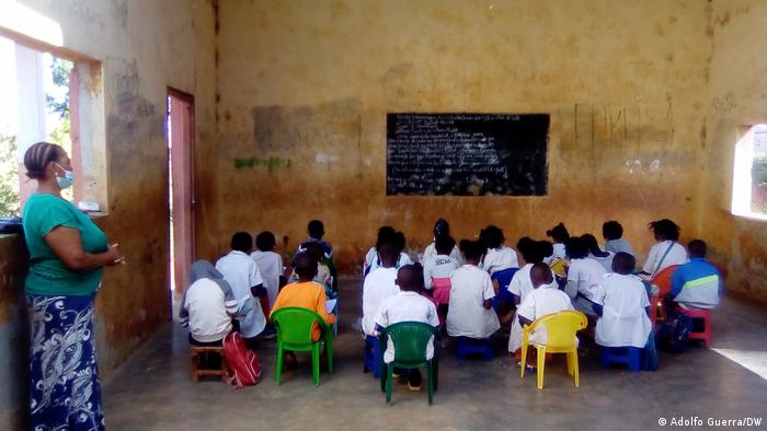 Angola | Schule in der Cuando Cubango Provinz