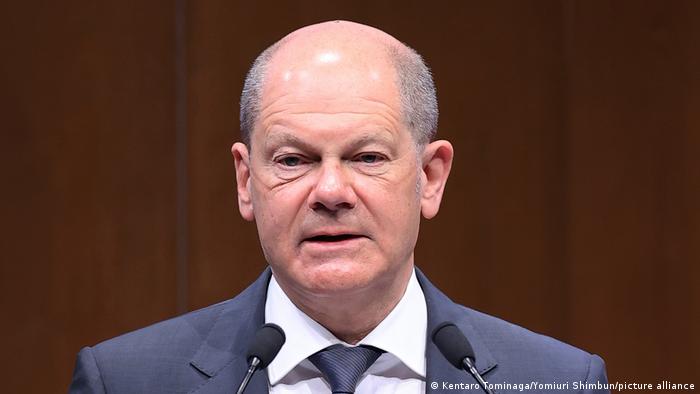 Olaf Scholz looking serious