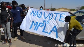 Angola | Protest in Namibe