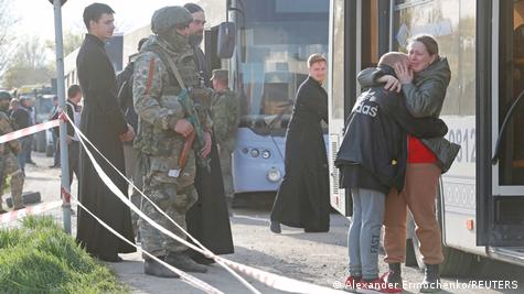 Mariupol'den tahliyeler pazar günü başladı