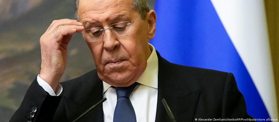 Declarações de ministro do Exterior russo Sergei Lavrov ameaçam romper delicada neutralidade israelense na guerra na Ucrânia