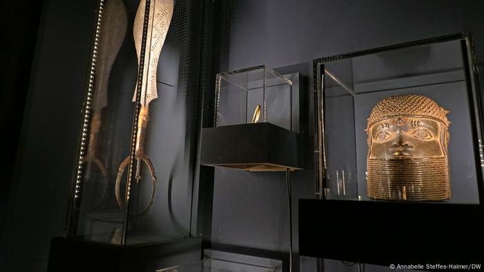 Different exhibitions of the Benin Bronze collection in the museum's display cases. Different exhibitions of the Benin Bronze collection in the museum's display cases.