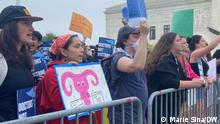 3.5.2022, Washington D.C. USA, merikanische Frauen demonstrieren für Ihre Rechte
